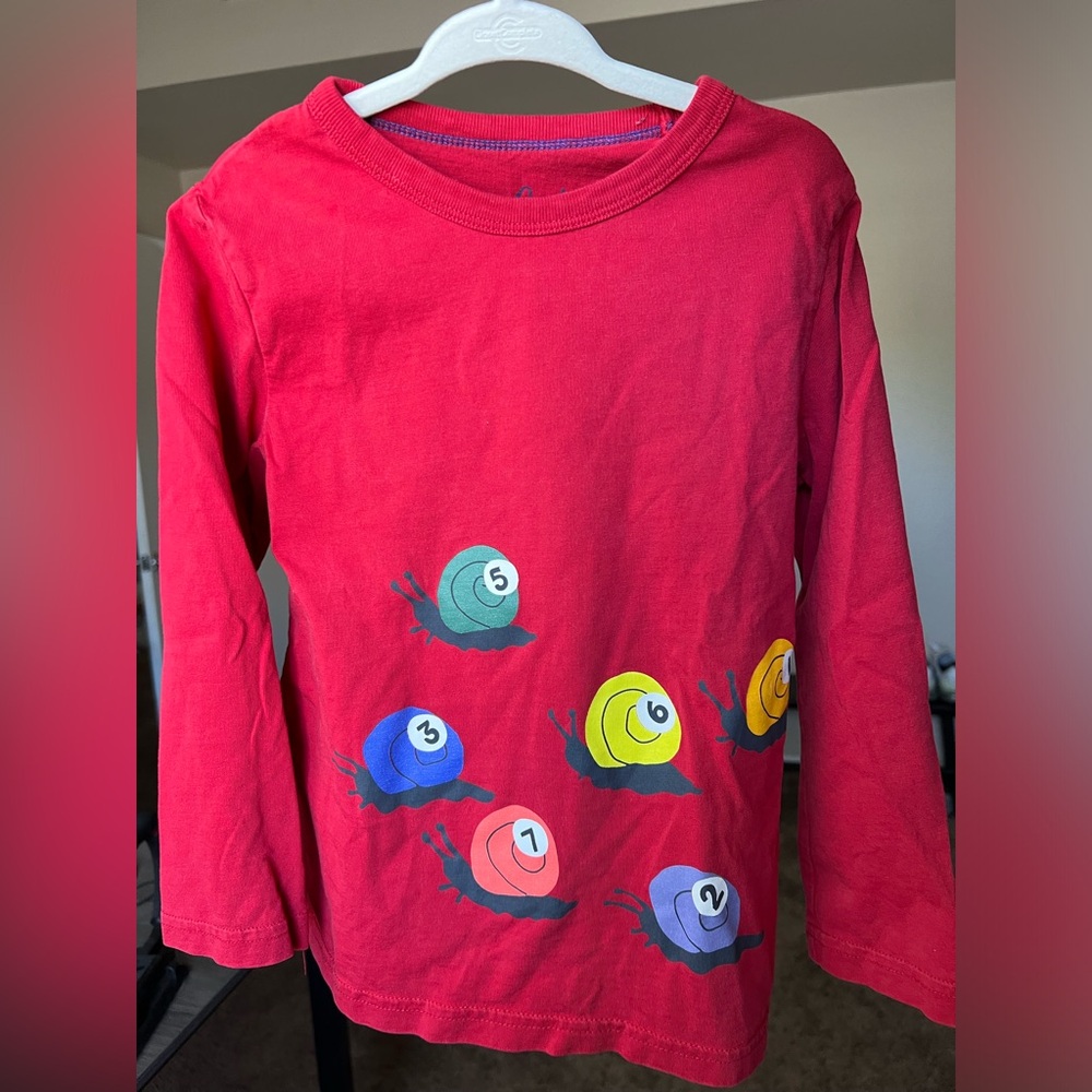 Mini Boden Long Sleeve Red T-Shirt Racing Snails 4-5T
